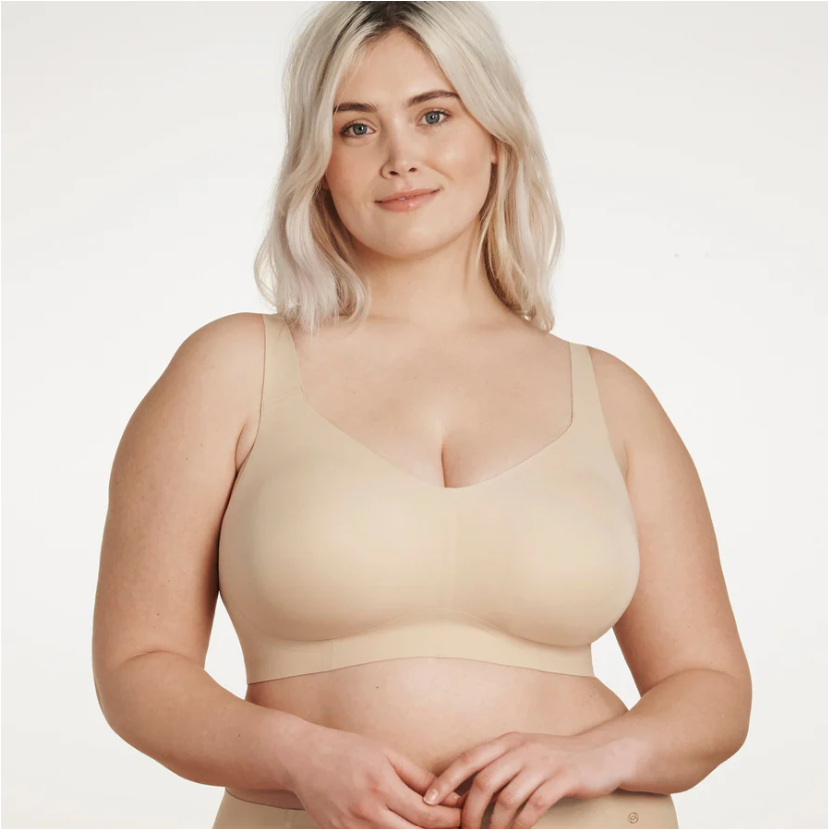 Evelyn and Bobbie Beyond Bra