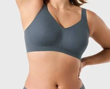 Evelyn and Bobbie Beyond Bra